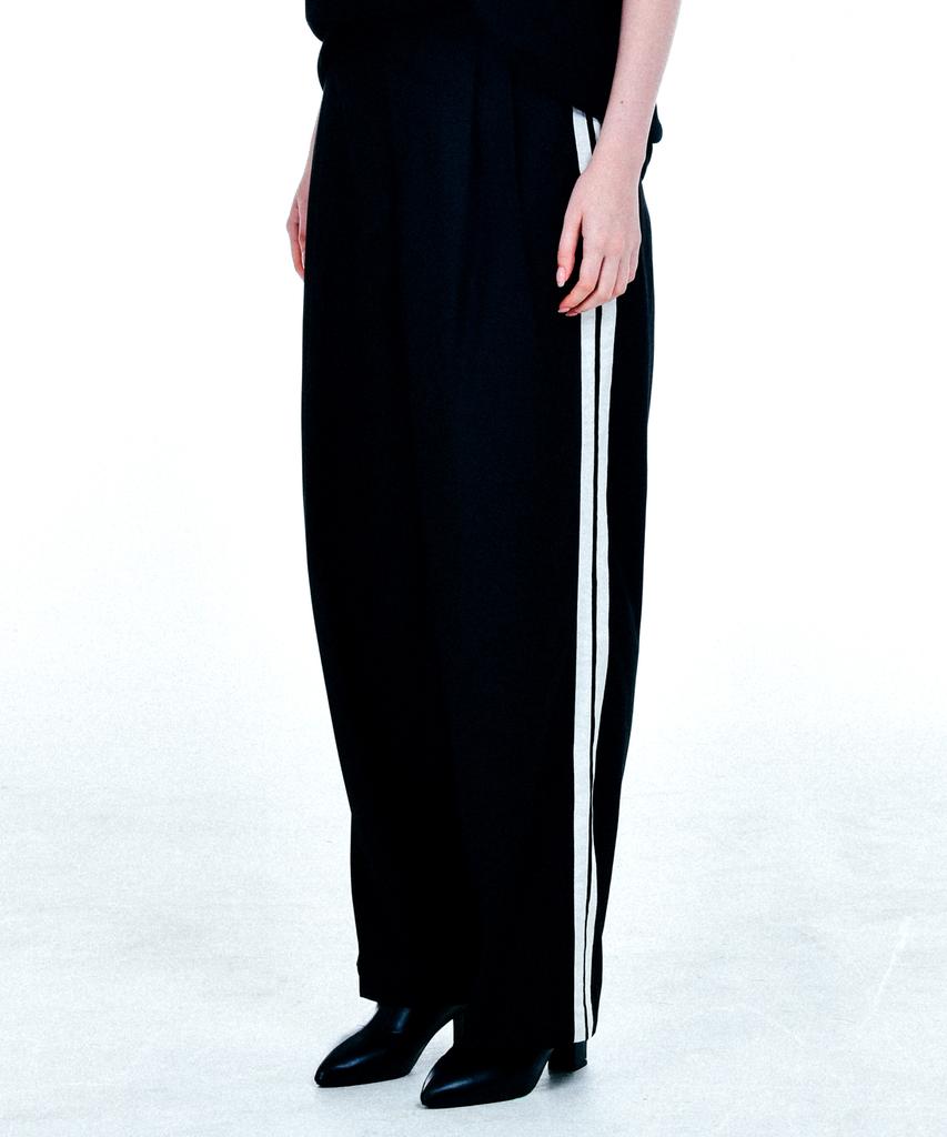 Ssioemi [Unisex] Satin-Trimmed Motorsport Trousers (Black)