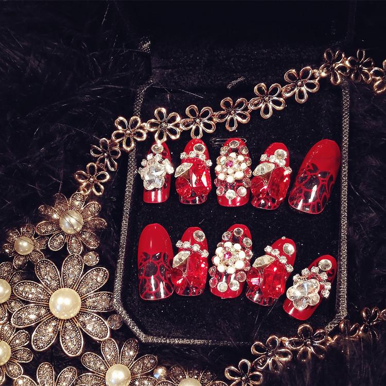 

Набор для свадебного нейл-арта класса люкс из 24 предметов с красным кружевом и ювелирными аппликациями