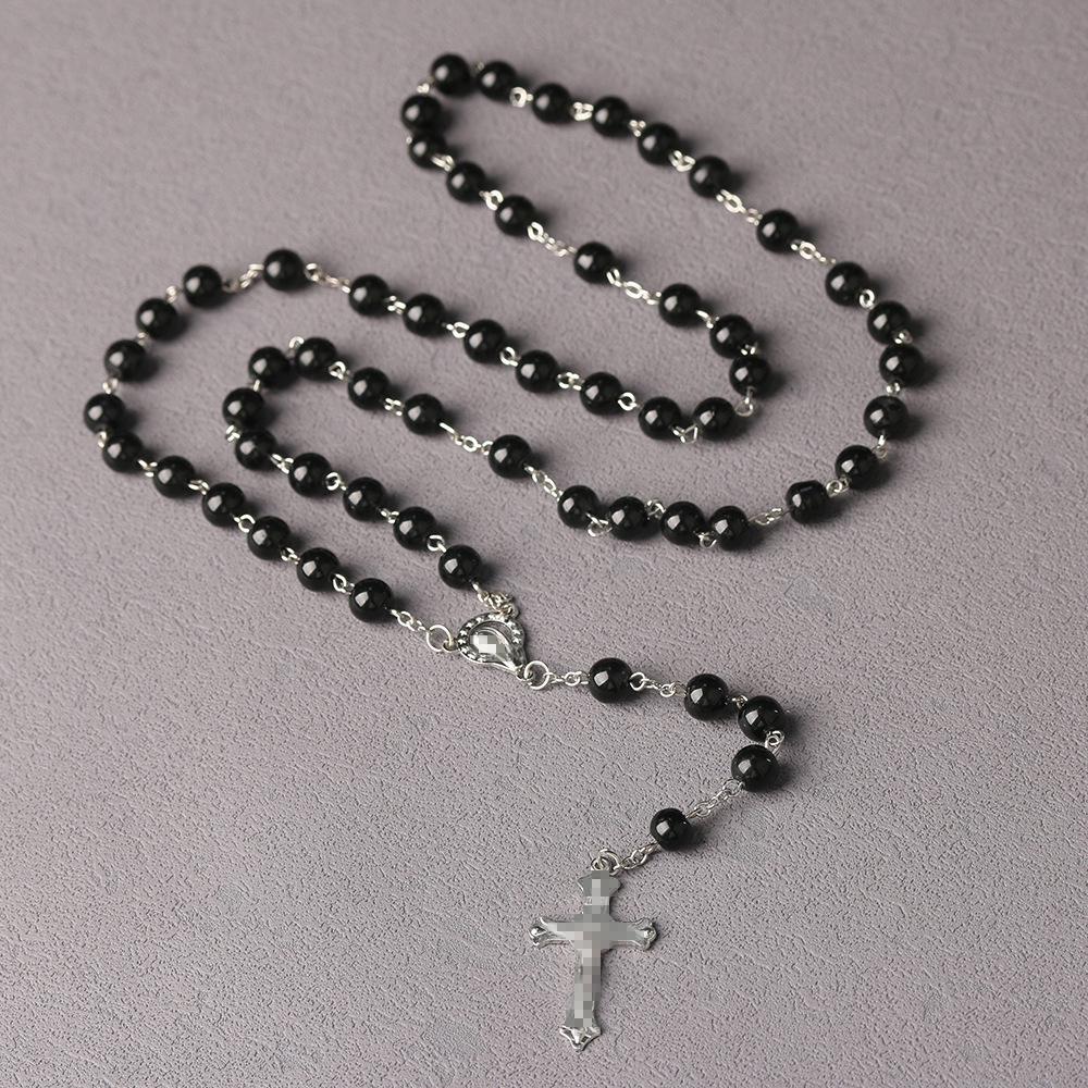 Disponibile: Collana Rosario con Perle di Vetro e Croce