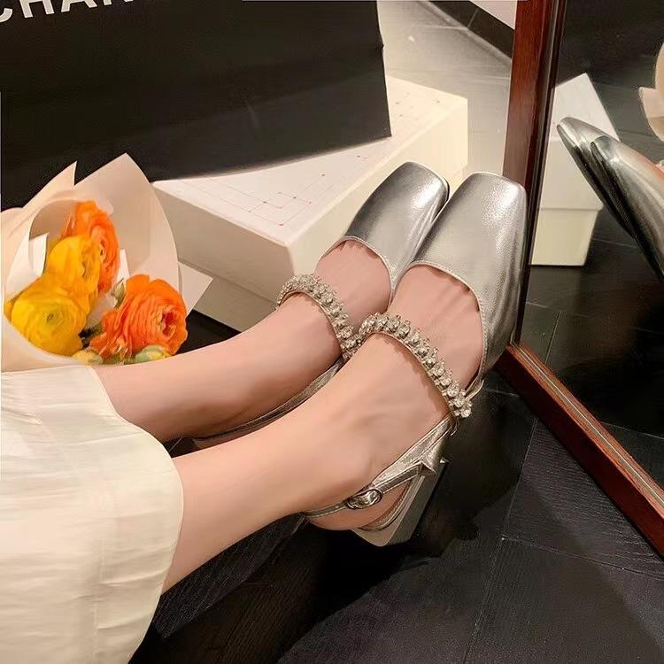 Qiangshengda 2025 square head microfiber leather rhinestone rear empty thick heel sandals female Mary Jane comfortable