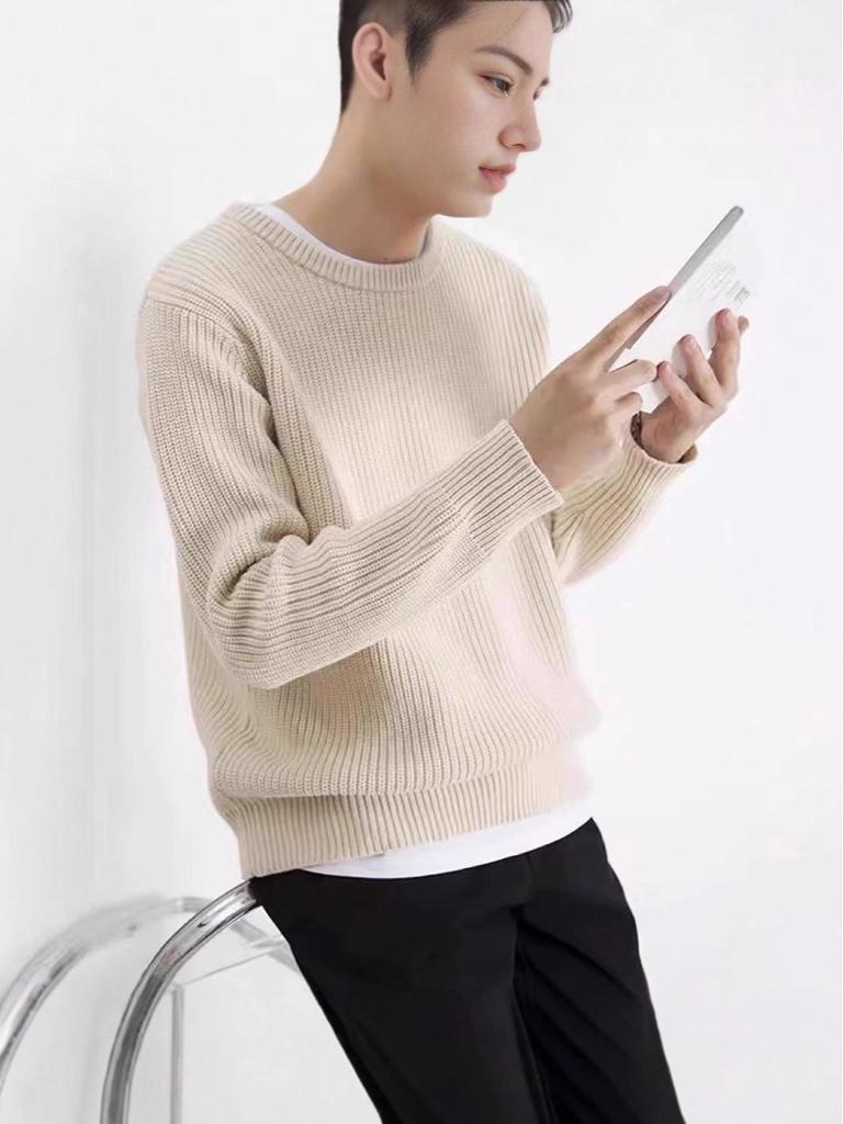 Ma Jia Four-Corner Pullover Sweater - Round Neck, Loose Fit, Long Sleeve