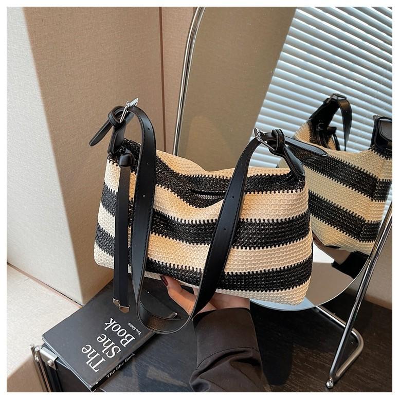 IELGY Ladies Messenger Bag Woven Fashion Vacation Shoulder Large Capacity Straw Bag