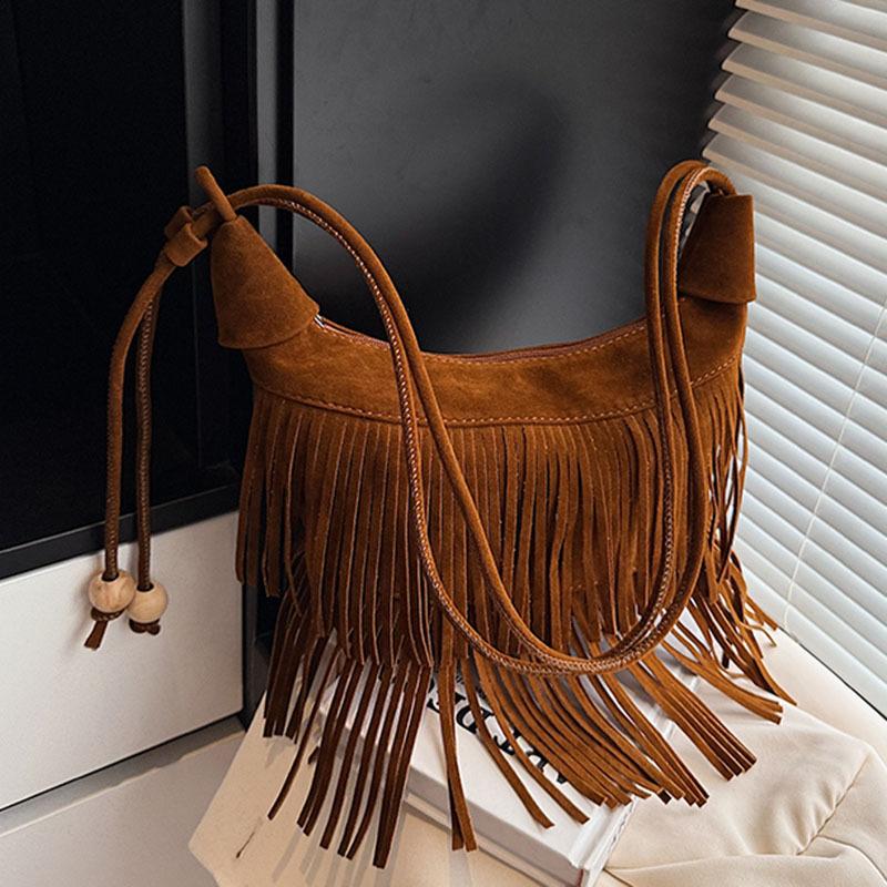 Autumn and winter retro fringed bag women's new popular shoulder bag suede messenger bag