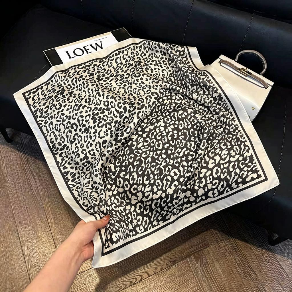 Hong Kong style burgundy printing waist silk scarf belt jeans waist accessories new square scarf fart curtain waist seal