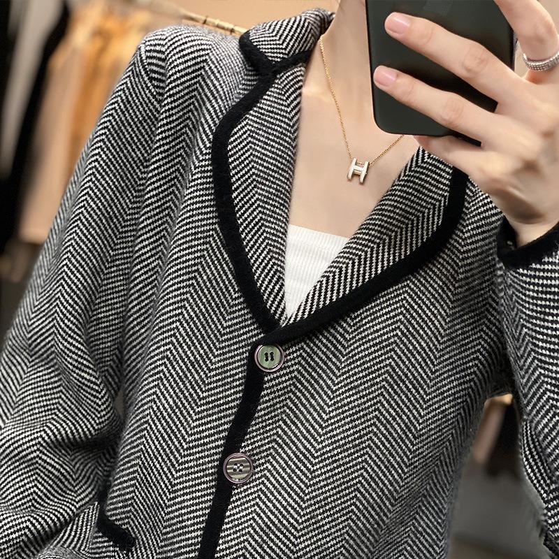 suit collar solid color long-sleeved knitted sweater women's autumn and winter new casual loose long-sleeved versatile cardigan short jacket