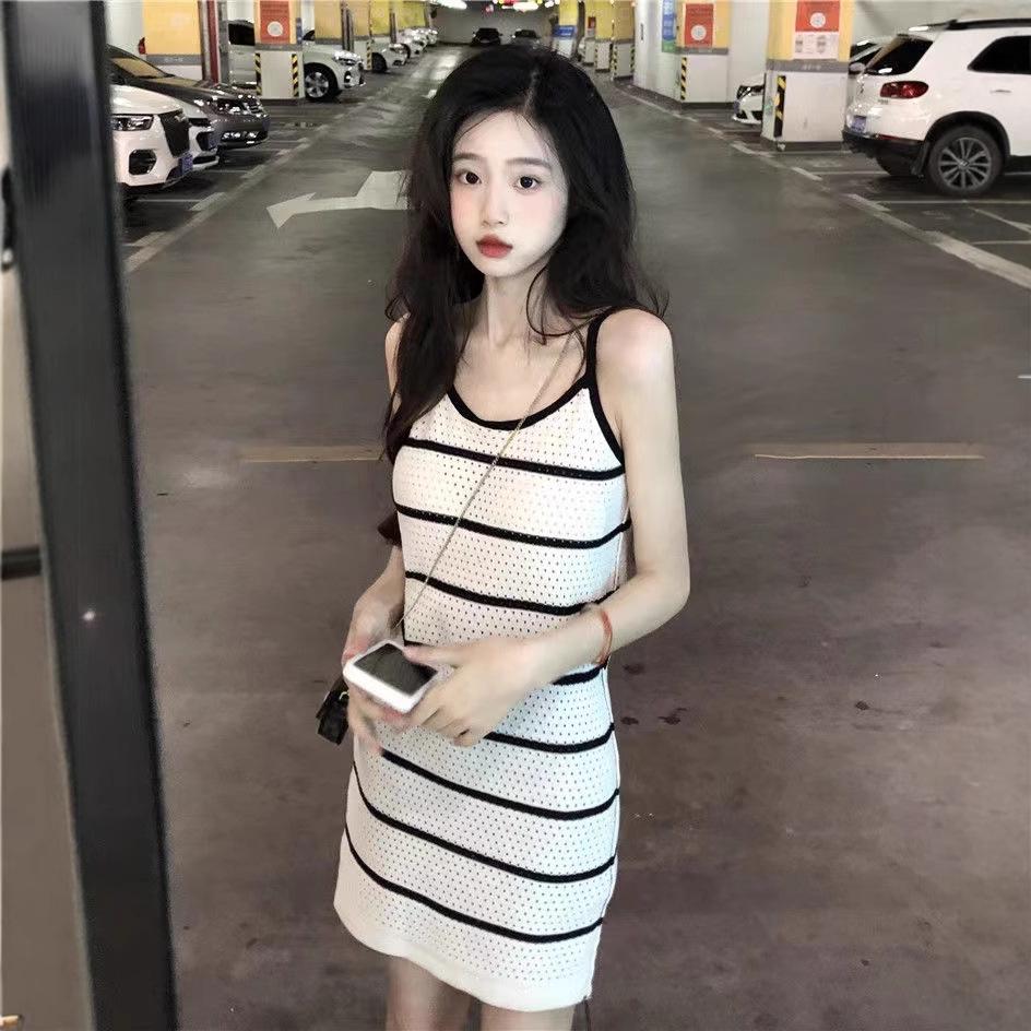 

Женское летнее трикотажное платье-майка высокого класса в французскую полоску - Сладкий и пикантный стиль, облегающая мини-юбка One size (Recommended for up to 62.5 kg) белый