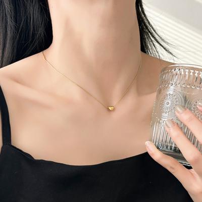 Heart Pendant Necklace Women Charm Short Chain Clavicle Necklace Necklace Slim Mini Heart Gift for Her