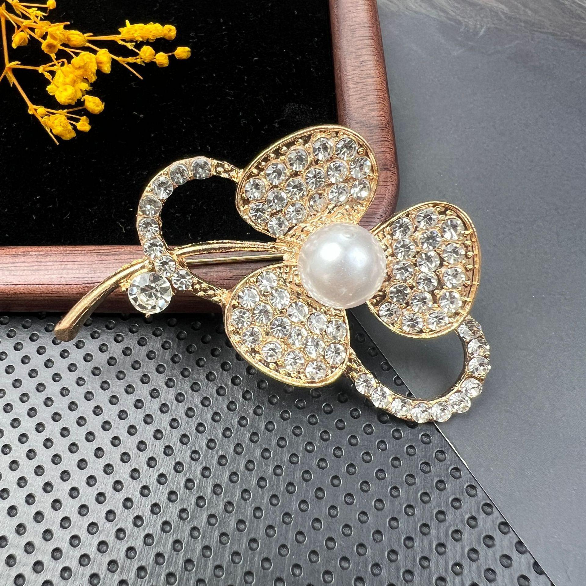 

Ретро брошь с кристаллами-бриллиантами, с булавкой от оголения и металлической пряжкой для аксессуаров для одежды