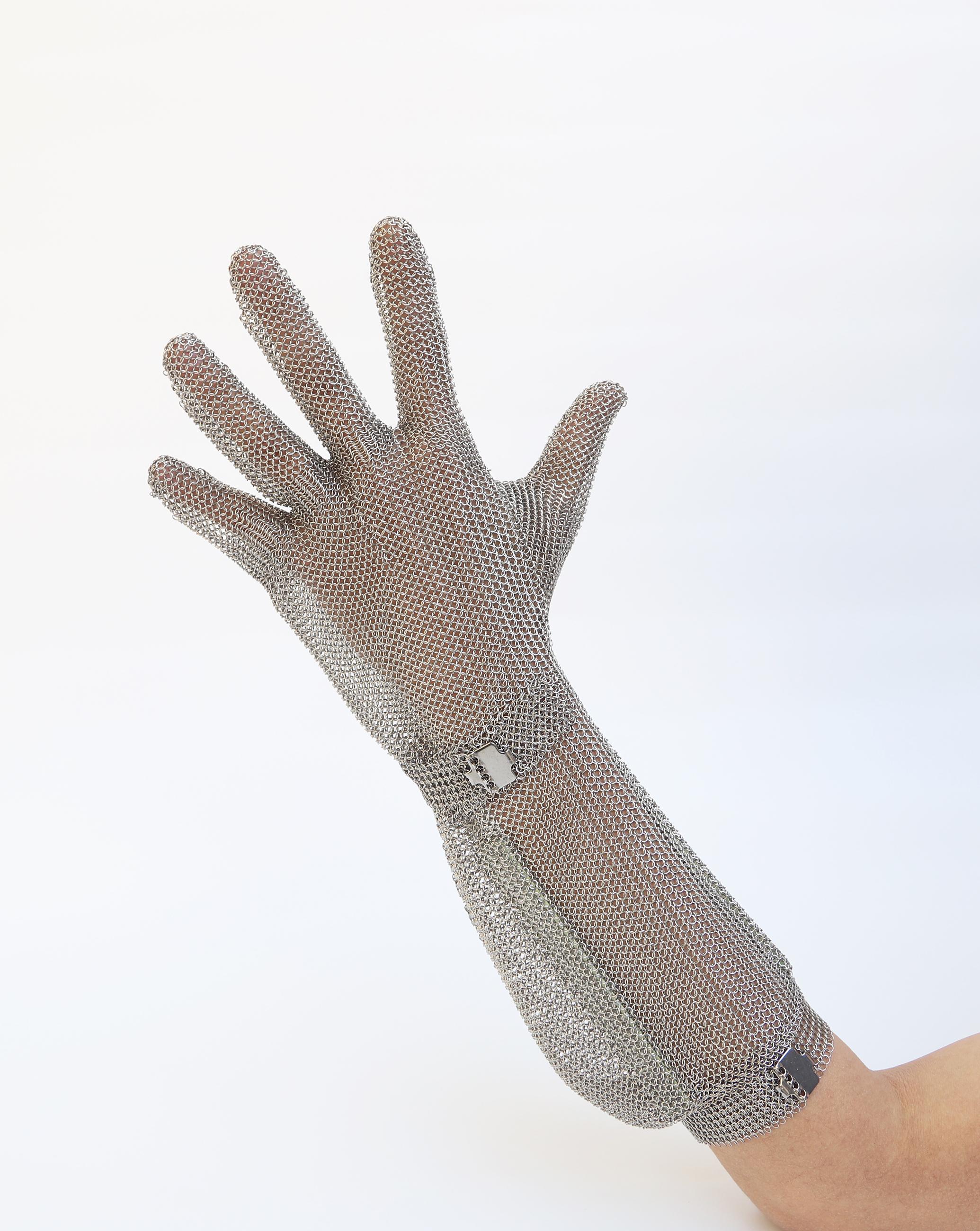 Metal Mesh Gloves Stainless Steel Gloves Hand Protection Safety Chainmail Gloves With 15 cm Hook Cuff for Poultry Processors (Silver,Xs) серебряный