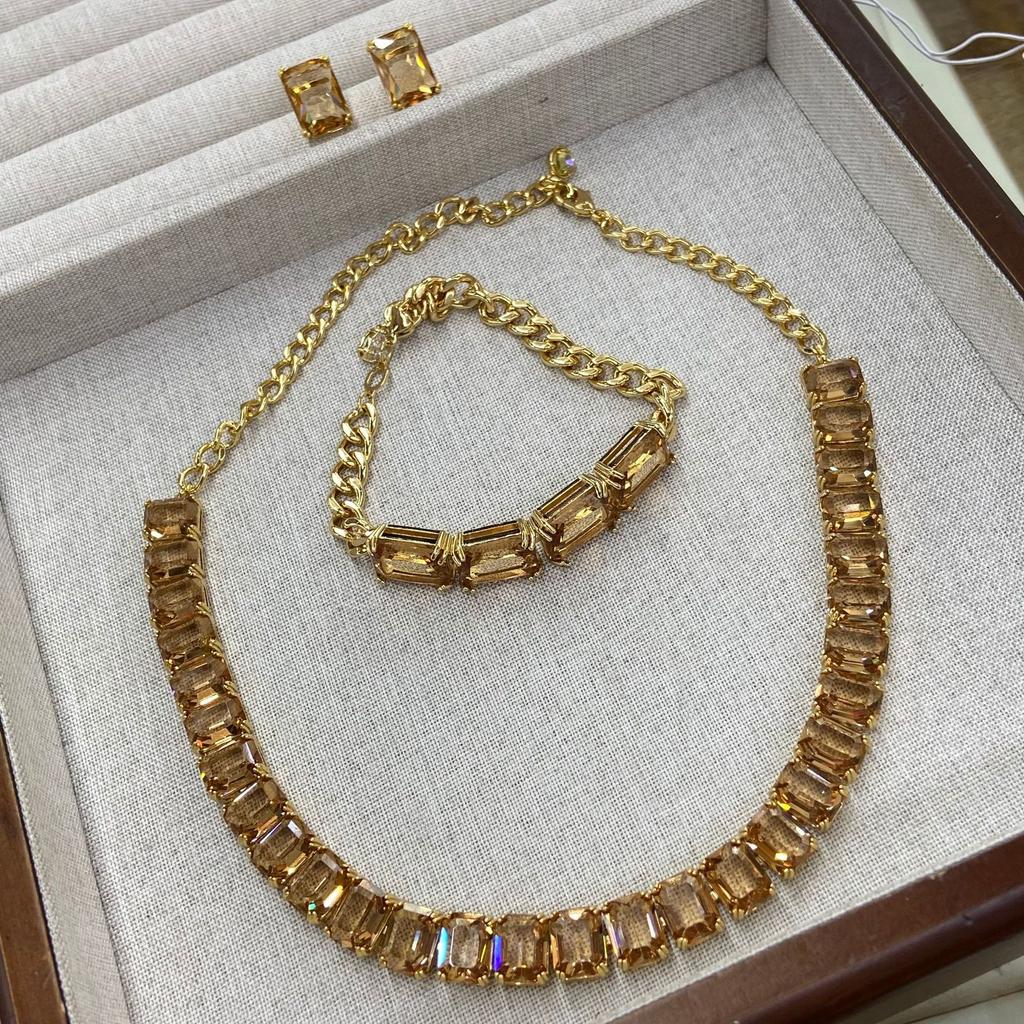 Temperament Geometric Square Design Crystal Niche Unique Charm Necklace Jewelry Fashion Versatile Bracelet Set