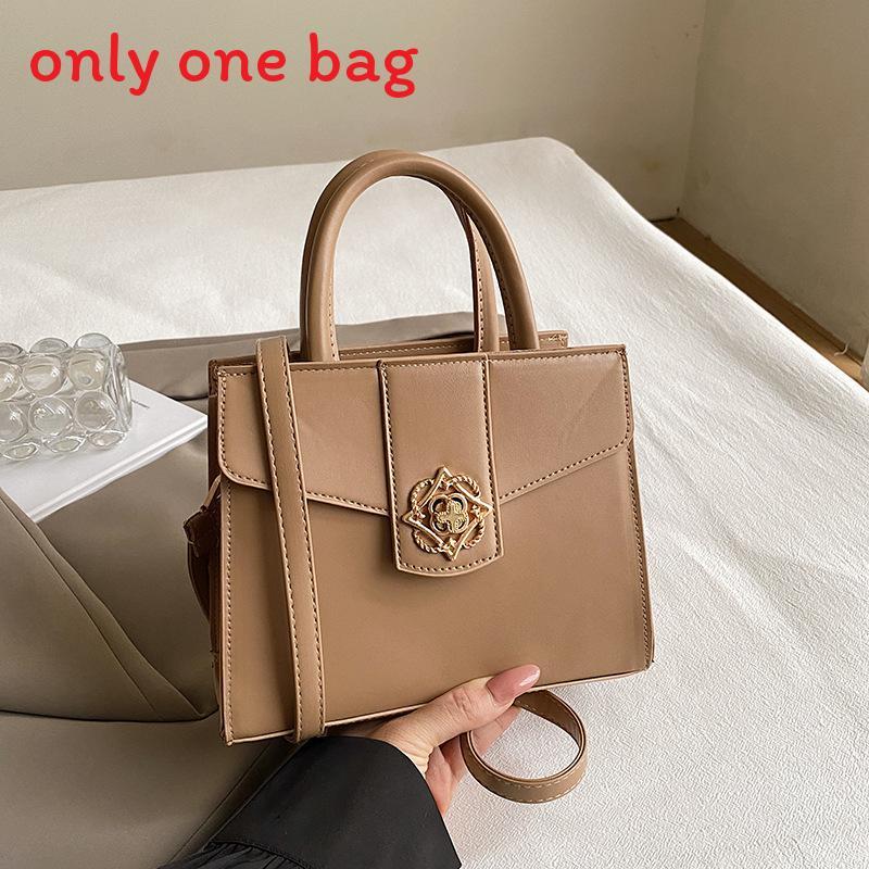 Street Style Pu Small Square Bag With Zipper Closure For Daily Womens Fashion