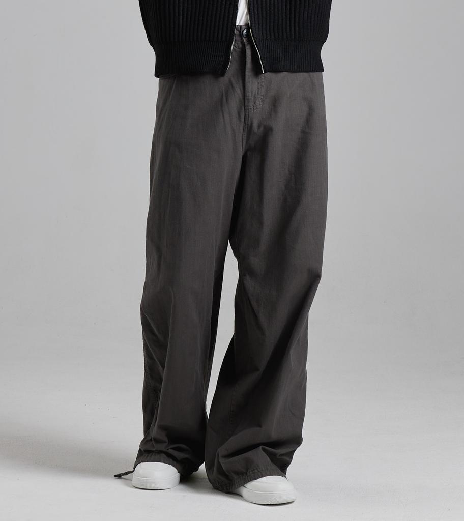 Beoteunseoul Multi-Pocket Wide Strap Cotton Pants (Dark Gray)