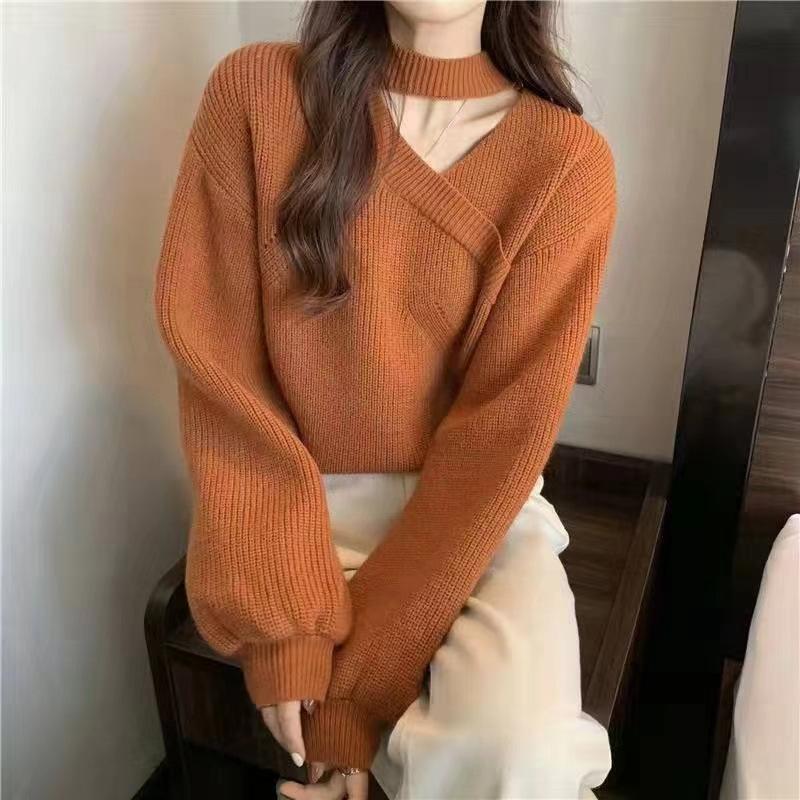 Autumn And Winter New Design Sense Hanging Neck Sweater Women's Fashion V-neck All-match Slimming Clavicle Knitted Top
