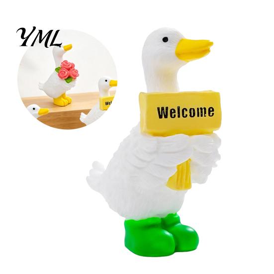 Charming Gift for Kids Mini Garden Duck Figurine, Cute Farm Dolls, Small Desktop Healing Desk Accessories Car Dashboard Figurines, Micro Landscape