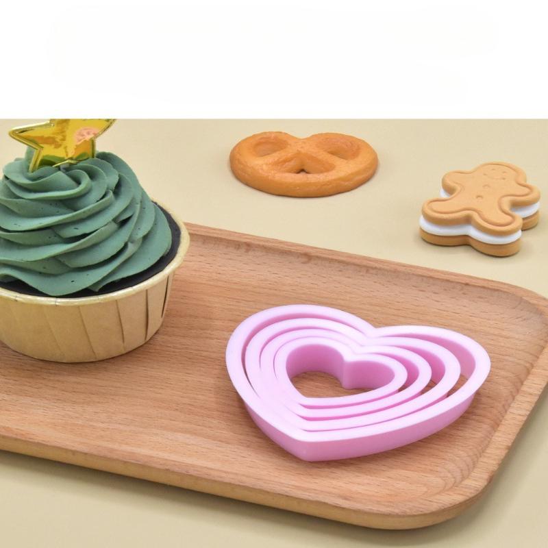 4Pcs/set New Love Cookie Simulation Biscuit Cutting Mold Heart Shape Plastic Baking Tool Fondant Cake Clay Mold