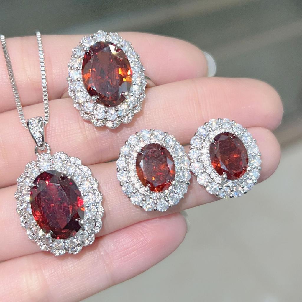 2025 Sunflower Inlaid Zircon Red Diamond Yellow Purple Pink Diamond Champagne Diamond Ring Earnail Pendant Jewelry Set