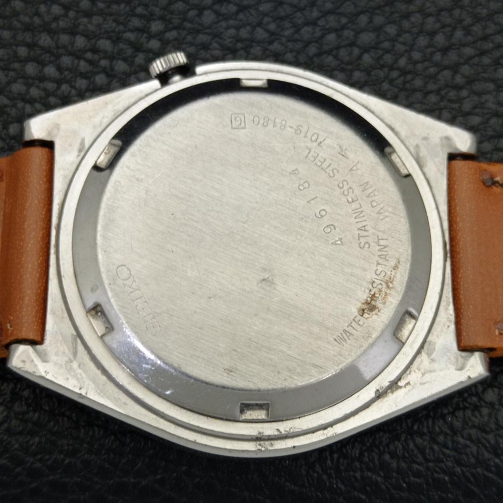 JAPAN VINTAGE SEIKO 5 AUTOMATIC 7009A MENS WHITE COLOR DIAL WATCH a702637-1 R209-a702637