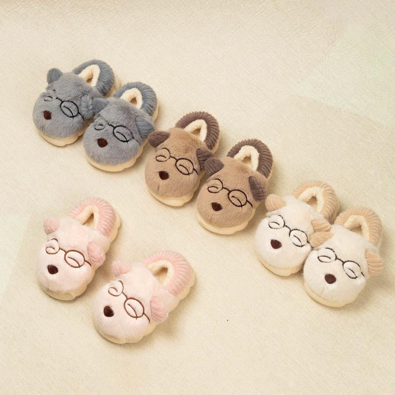 Dziecięce bawełniane kapcie Cartoon śliczne domowe ciepłe antypoślizgowe dziecięce kapcie futrzane modne domowe miękkie kapcie