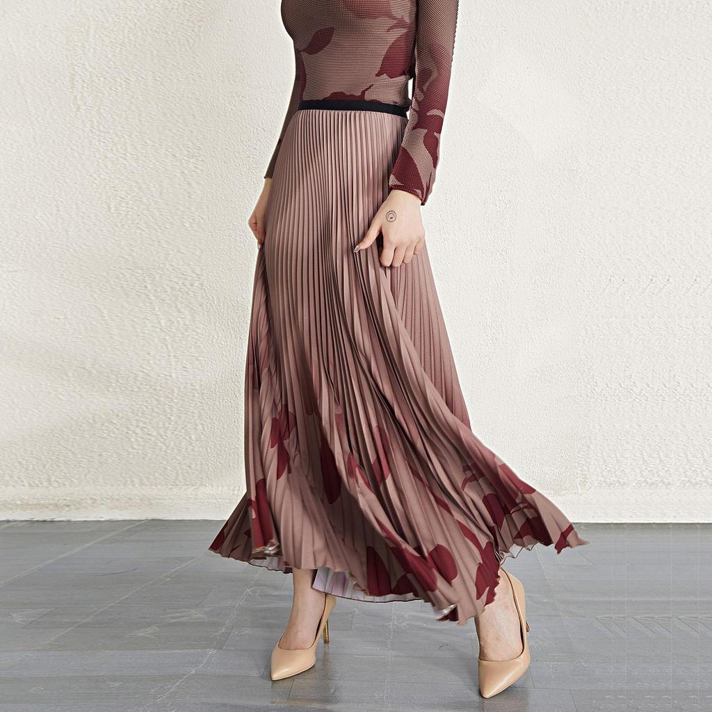 Miyake Women's Stylish Printed Two-Piece Suit: Elastic High-Waist A-Line Skirt & Pleated Top