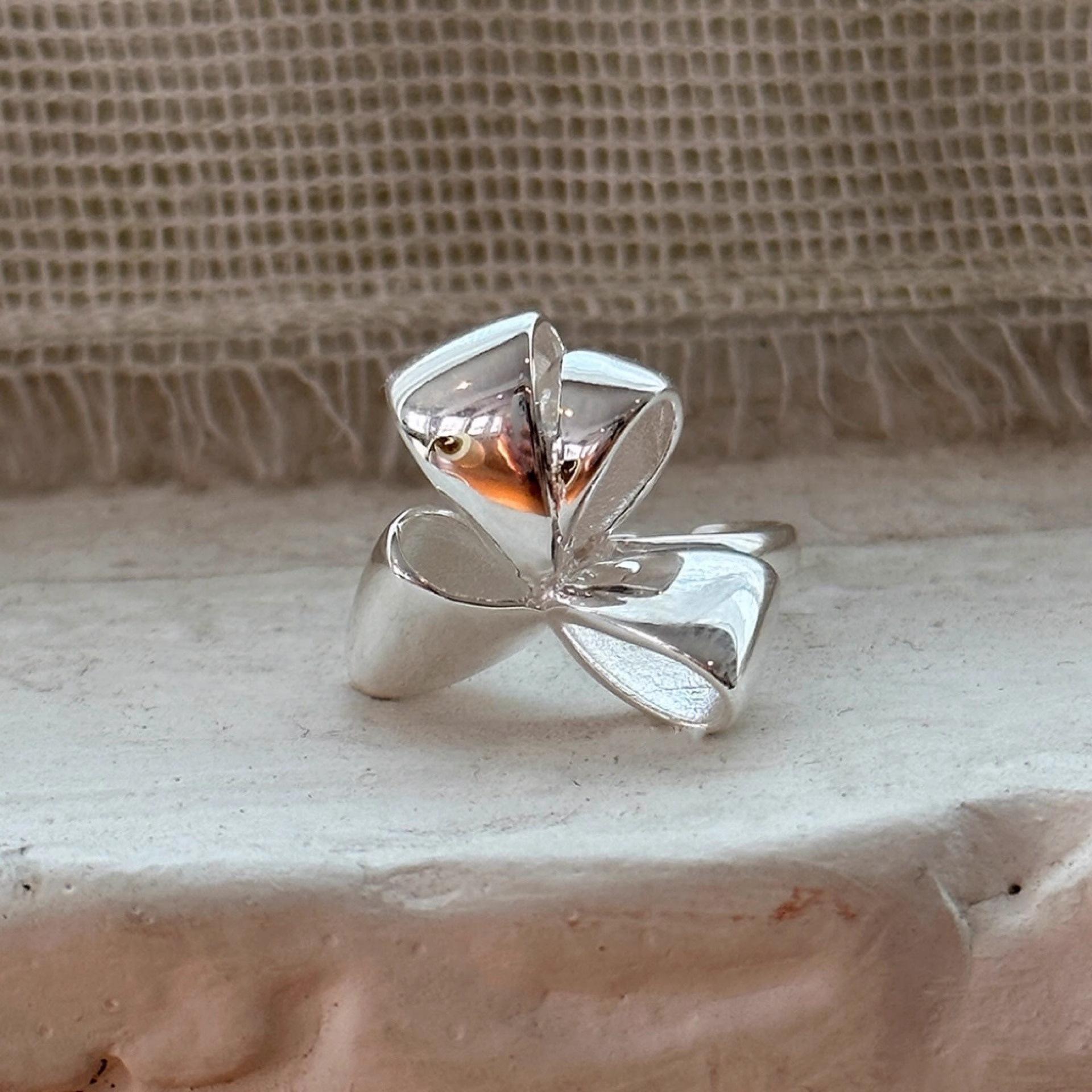 

Unique High Quality Butterfly Knot Ring For Women Simple Chic Open Design Copper Jewelry Fashion