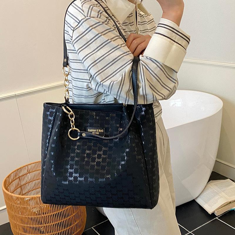 Women's Commuter Bag Large Capacity Tote Bag New Casual Shoulder Bag Underarm Bag