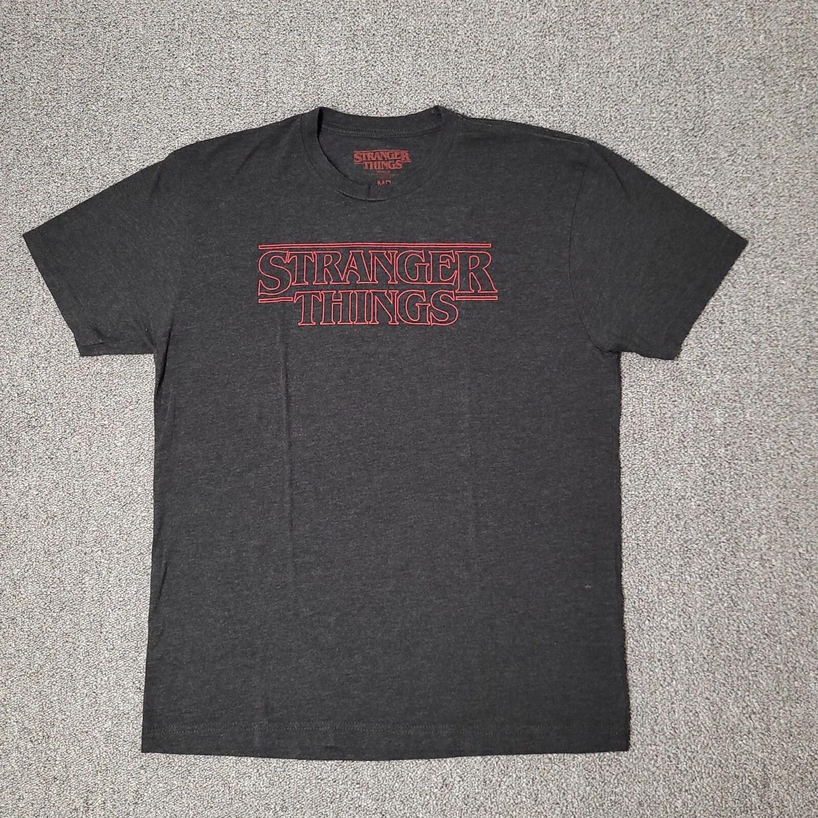 Футболка с неоновым логотипом Stranger Things от Netflix, мужской размер M M