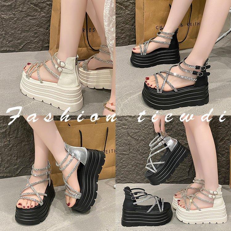 Platform sandals women's fashion outer wear in the summer of 2025 new models with a height increase of 8cm for small people, easy to match, muffin Rom