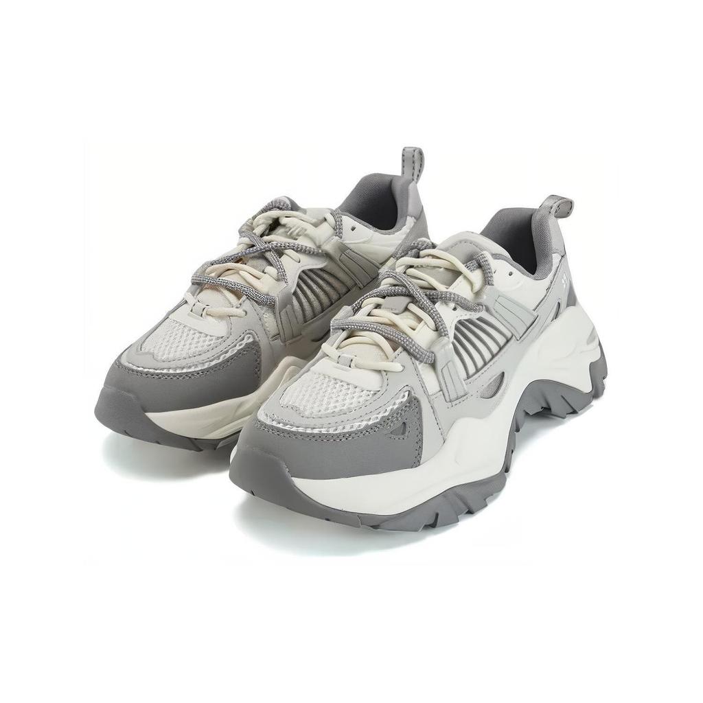 Fila SOFIA 1S + Fish Bone 1S+ Textil, Synthetikleder Niedriger Schaft Klobige Sneaker Damen Grau F12W331111FGA