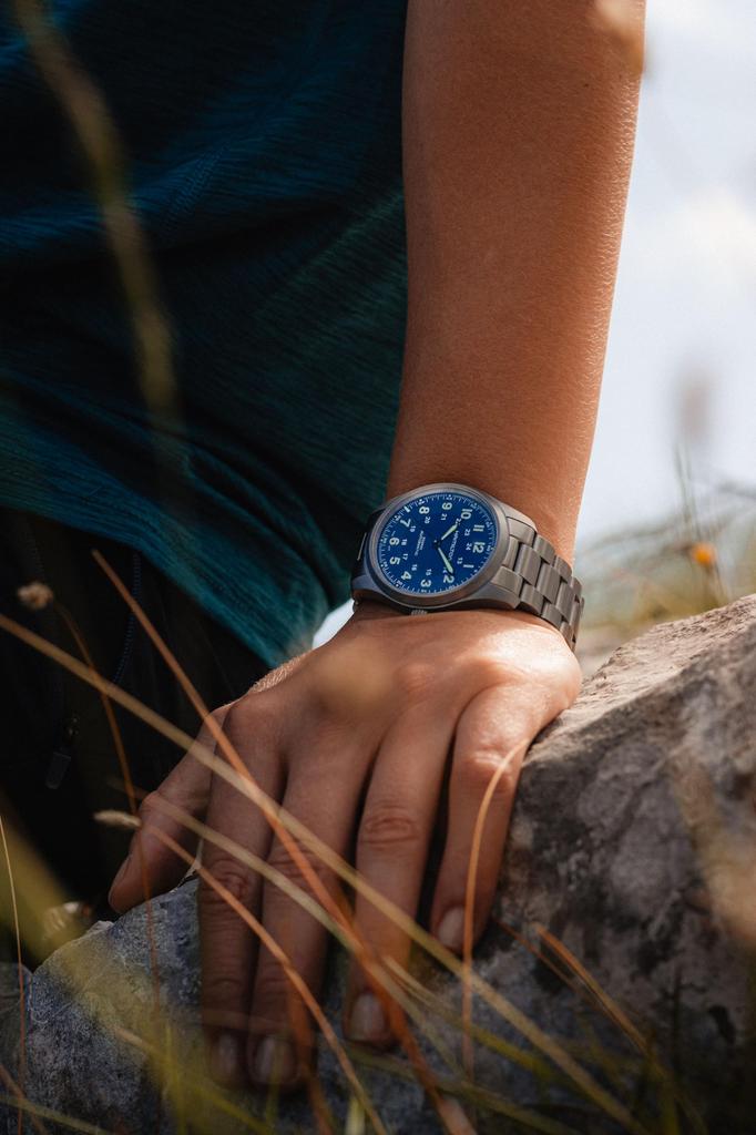 Montre HAMILTON Garantie Authentique Khaki Field Titane Mécanique Remontage Automatique H70205140 Unisexe Importée [Hamilton] [Produit Régulier]