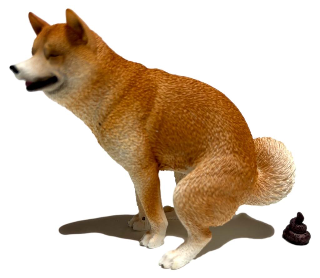 Kackender Hund Denkmal Kackender Hund Figur Lustiges Objekt [Natura Stil] (Braun)