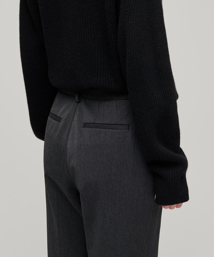 MUSINSA STANDARD WOMAN Women'S Heavyweight Fleece-Lined Loose Tapered Hidden Elastic Waist Slacks [Charcoal Gray]