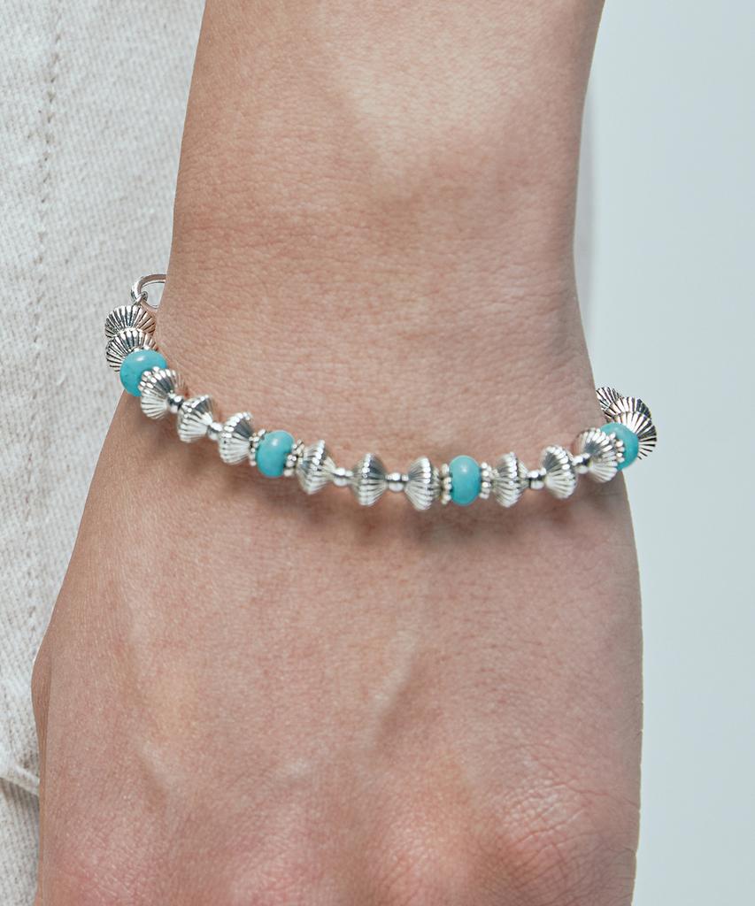 Knd Navajo Turquoise Bead Bracelet