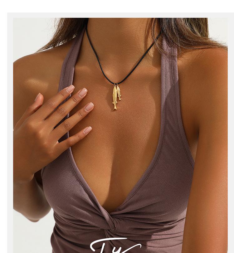 European & American Titanium Steel Tuna Skin Necklace: Tropical Ocean Luxurious Stainless Steel Women's Jewelry