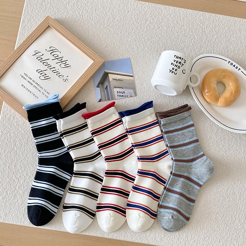 Women's New Autumn Stripes Match Color Curled Boneless Tube Stack Socks