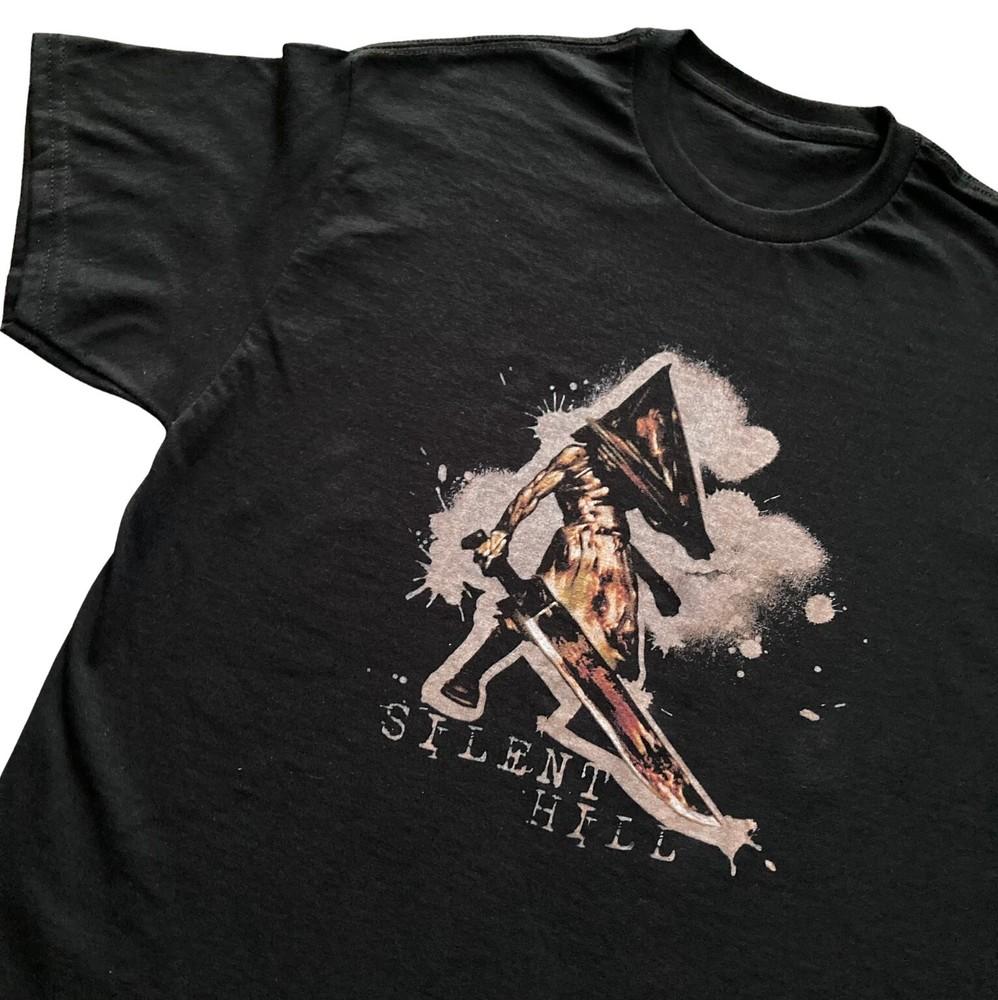 PYRAMID HEAD Silent Hill 2 TRIČKO JAMES TEE Horor - GILDAN - VYSOKOKVALITNÍ POTISK