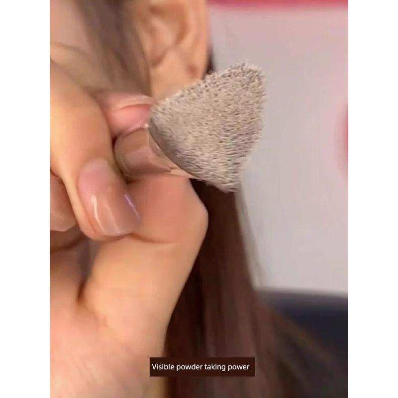 Brightening Tear Groove French Pattern Makeup Brush Concealer Highlight