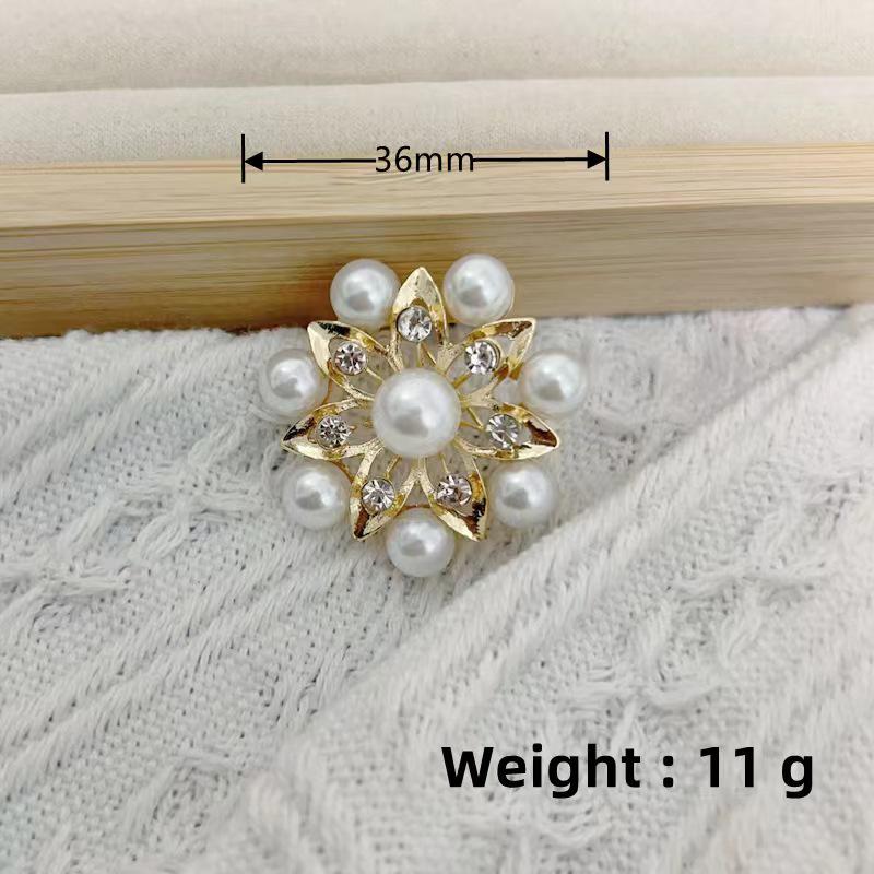 European & American Rhinestone Retro Gypsophila Eight-Pointed Star Brooch for Sweaters & Scarves