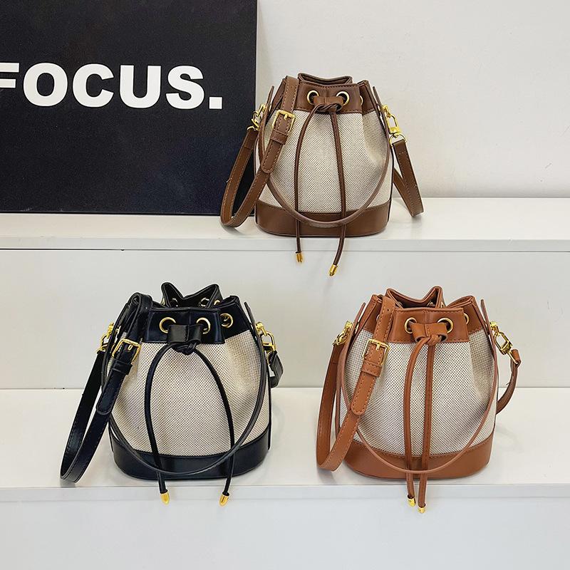 Popular Fashion Bucket Bag, New Niche Single Shoulder Slanted Bag, Women's Handbag, Versatile