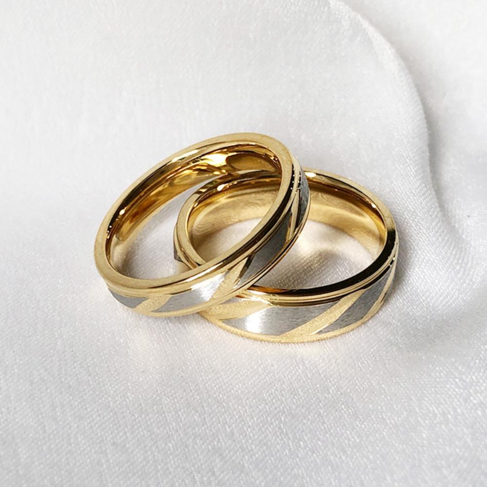 Titanium Steel Couple Rings Gold Color Simple Design Twisted Pattern Matching Rings for Couples
