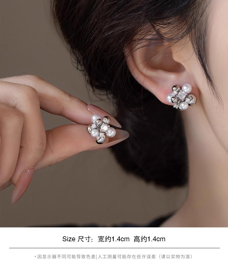 Flower Shaped Earrings for Women