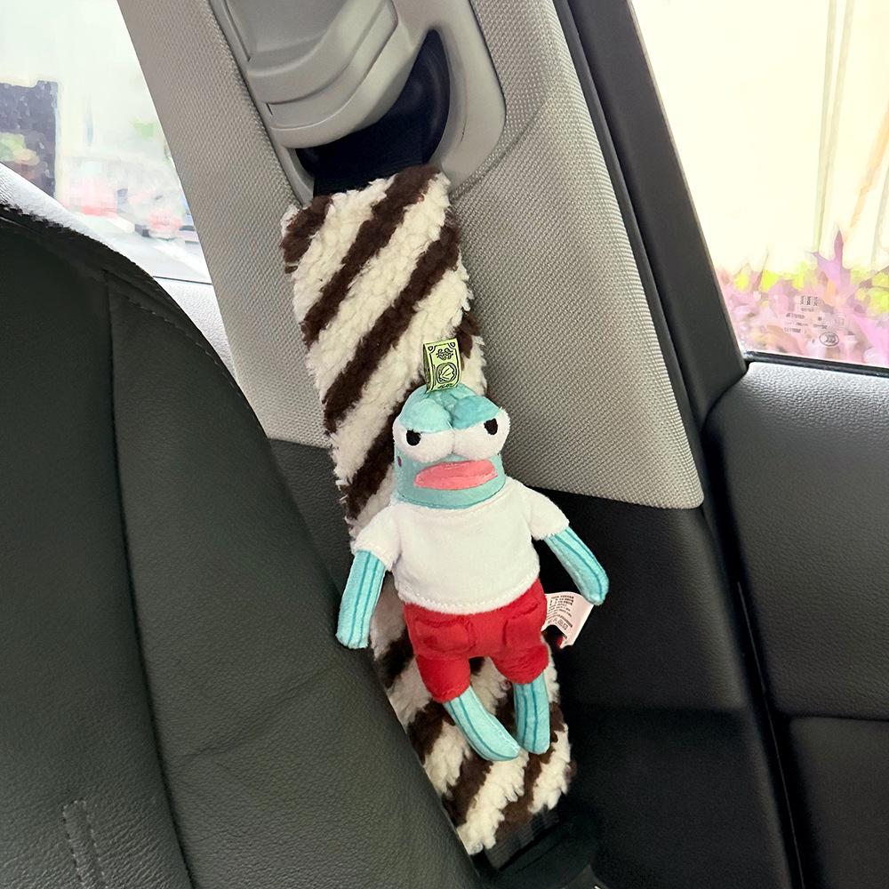 SpongeBob Seatbelt Plush Pad: Anti-Neck Chafing and Shoulder Rubbing Protection