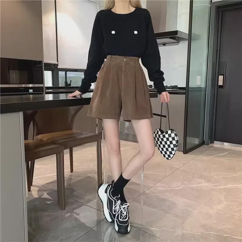 Large Size Women's Corduroy Wide-Leg Shorts - High Waist, Versatile, Casual Fall/Winter Style