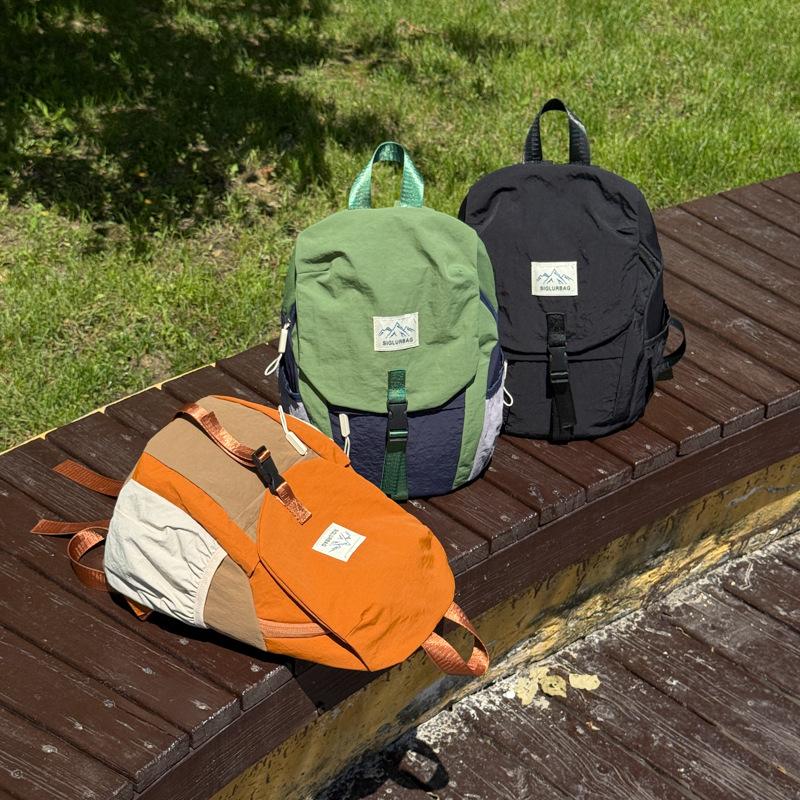 Schoolbag trendy children's bags Boys and girls outdoor mountaineering bags Kindergarten school bags Going out for travel Lightweight backpacks