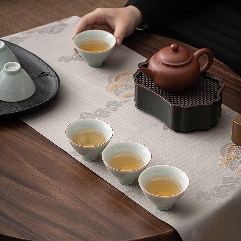 Su's Ru Kiln Eggshell Blue Crackled Tea Cup Set (8-piece)