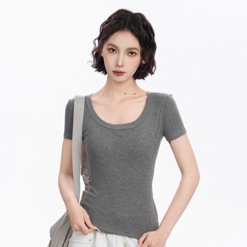 2025 Women's Gray U-Neck Slim Fit T-Shirt: Short-Sleeved, Waist-Cinching, Flattering, with Wide Neckline for Summer.