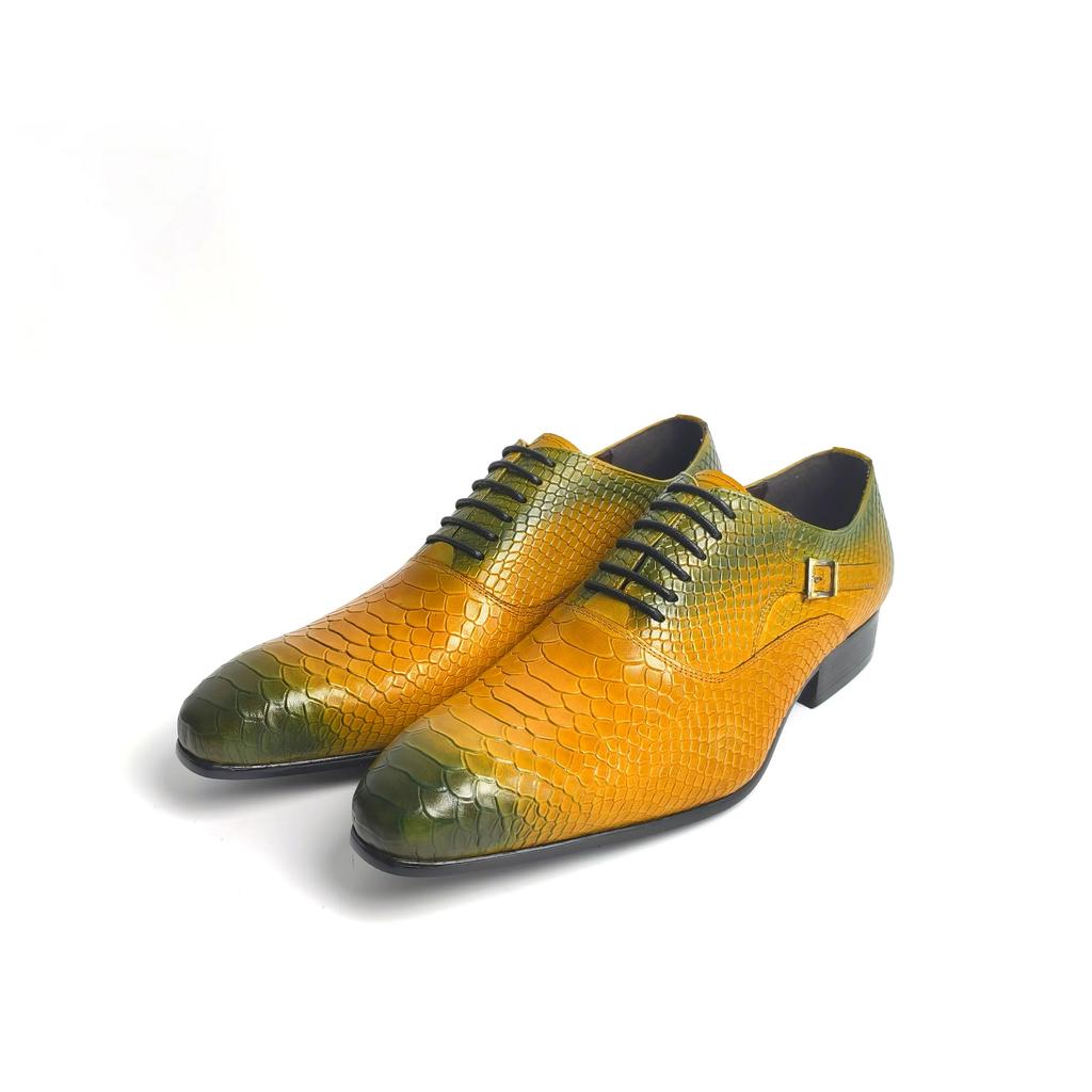 Fashion Classic Snake Printing Men Shoes For Business Office Zapatos De Hombre Metal Buckle Decoration Comfortable Leather Man Shoes New