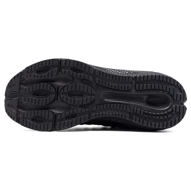 Under Armour Women's HOVR Machina 3 Clone Triple Black Reflective 3026732-001
