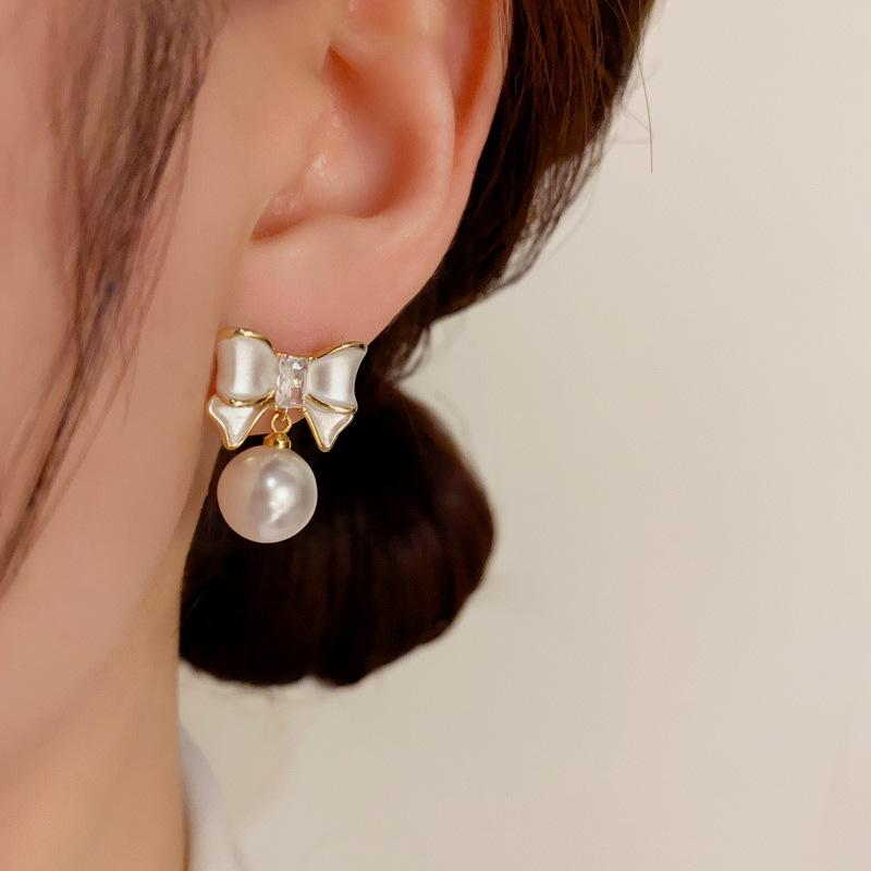 Gold-Plated Silver Needle Zircon Bow Pearl Earrings - Light Luxury, High-End Feel, Fashionable Stud Accessories