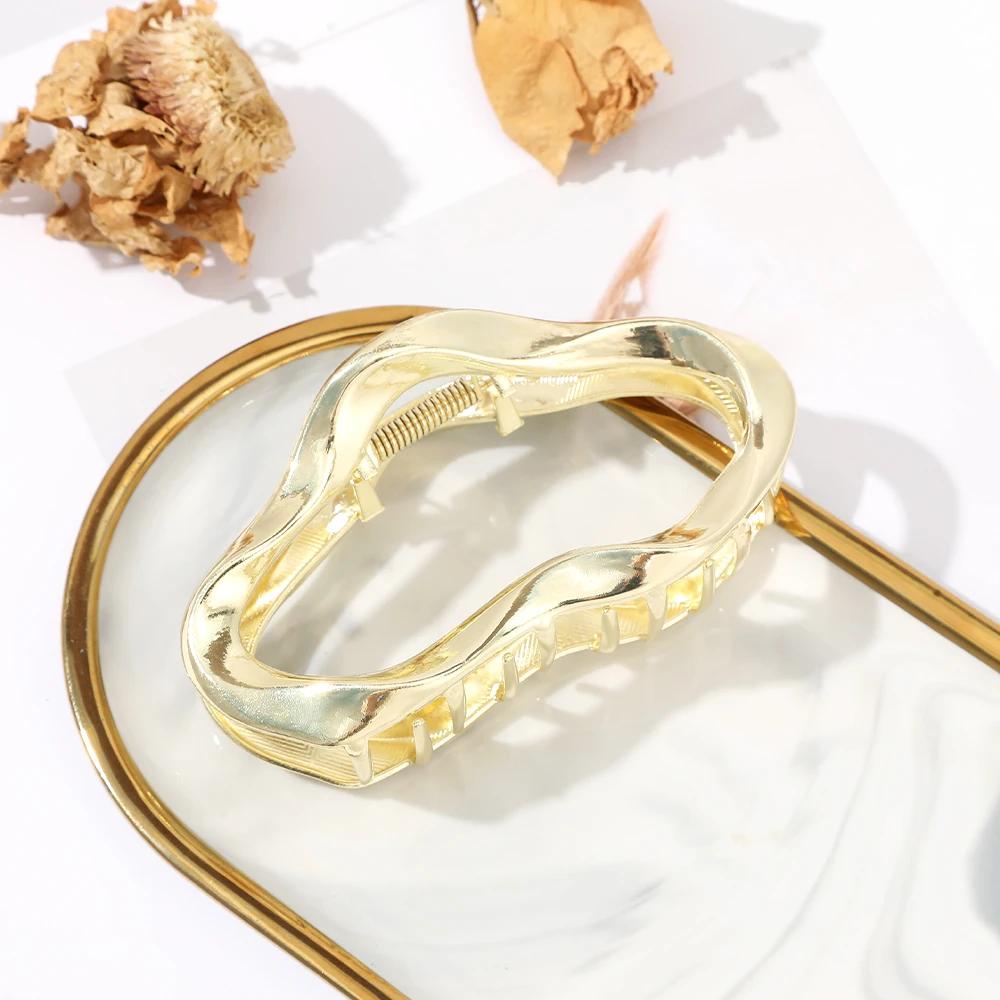 AWAYTR Goldfarbene, hohle Flüssighaarspangen, Metallhaarklammer, Haarband, Haarnadel, Krabbenmotiv, Damenmode-Accessoires