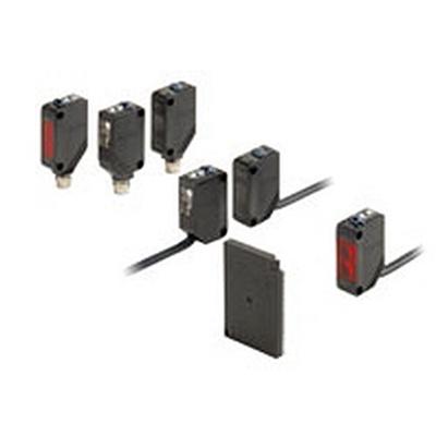 E3Z-T86 Compact Photoelectric Sensor with Built-in Amplifier